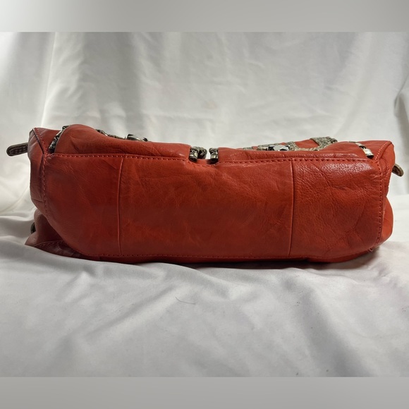 Brittan & Holly leather medium shoulder bag - Picture 9 of 9